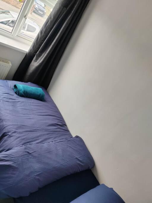 Apartamento Cosy Brighouse 3 Bed House-Great For Contractors Exterior foto