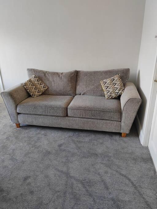 Apartamento Cosy Brighouse 3 Bed House-Great For Contractors Exterior foto