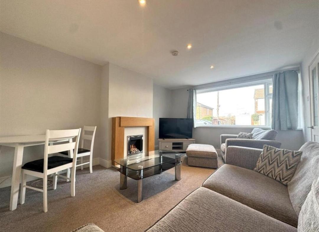 Apartamento Cosy Brighouse 3 Bed House-Great For Contractors Exterior foto